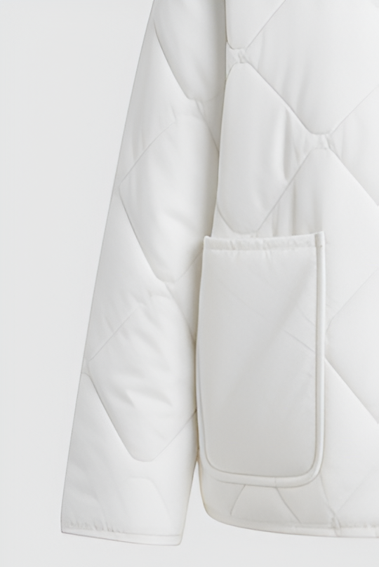 Cozy lightweight outdoor quilted jacket with round collar