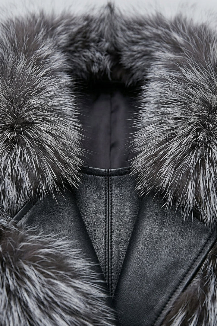 DELTA - Sable Fur Collar, luxurious, textured, inside structure close-up