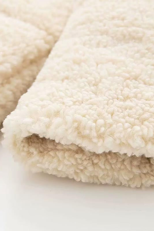 Dalvyn Women's Lamb Wool Puff Coat – Cropped Cut Detail Focus