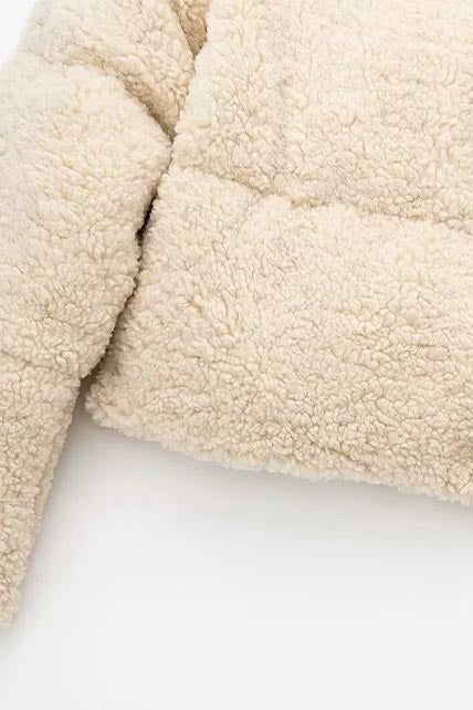 Dalvyn Women's Lamb Wool Puff Coat – Editorial City Look with Handbag