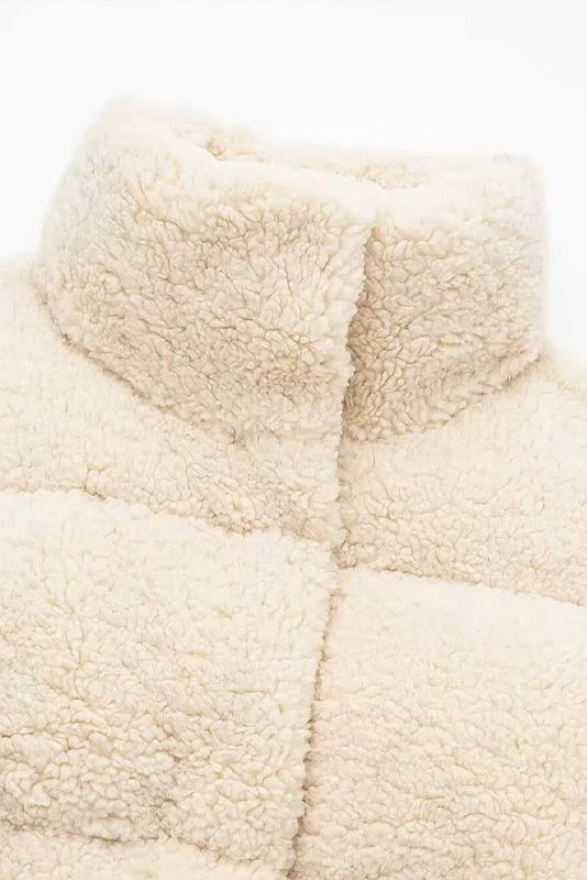 Dalvyn Women's Lamb Wool Puff Coat – Plush Wool Fabric Texture