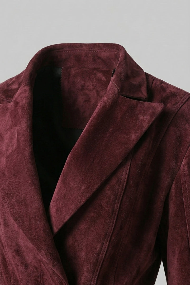 HADLEY - Burgundy suede blazer, close-up on collar and lapel, premium material
