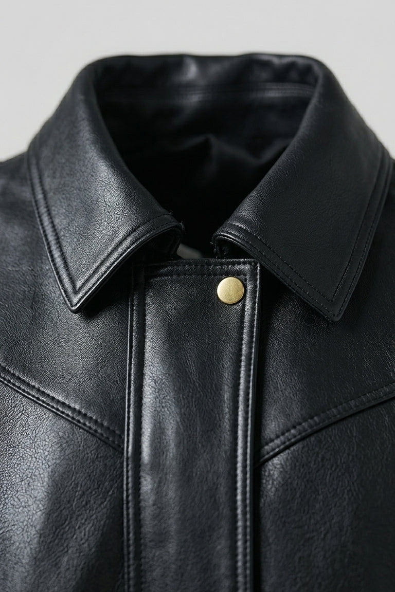 HAILEY - Close-up of leather jacket collar and button