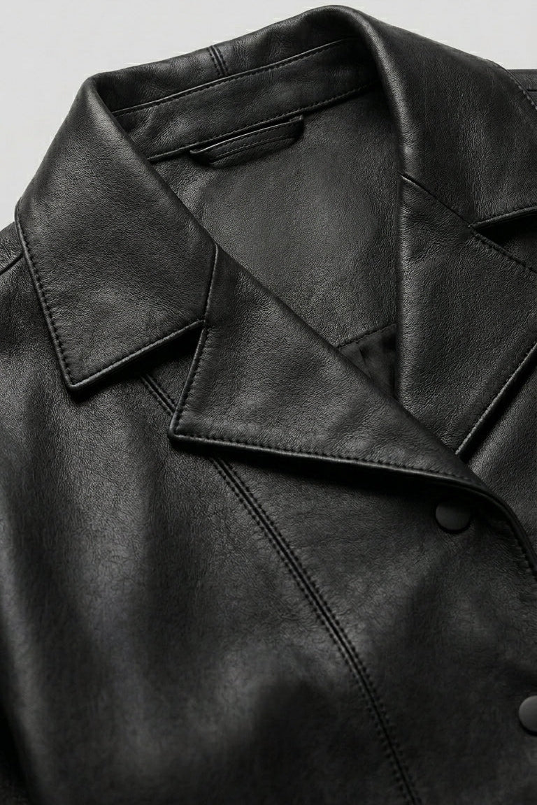 IMOGEN - Black Cropped Sheepskin - collar close-up shot