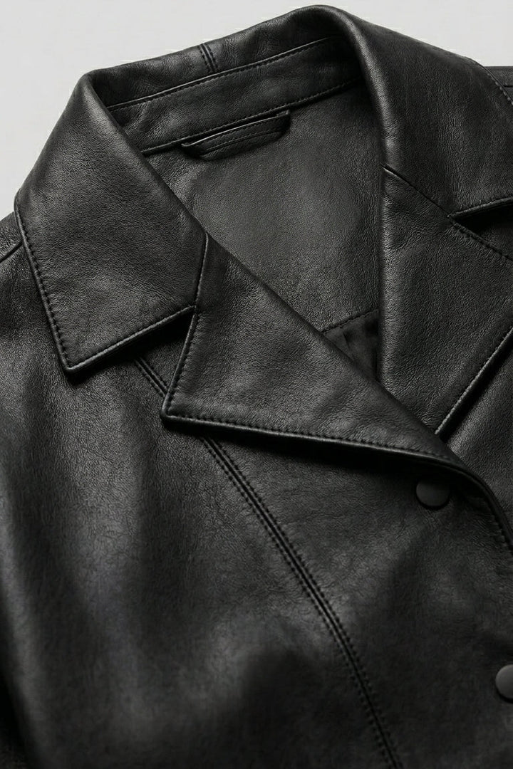 IMOGEN - Black Cropped Sheepskin - collar close-up shot