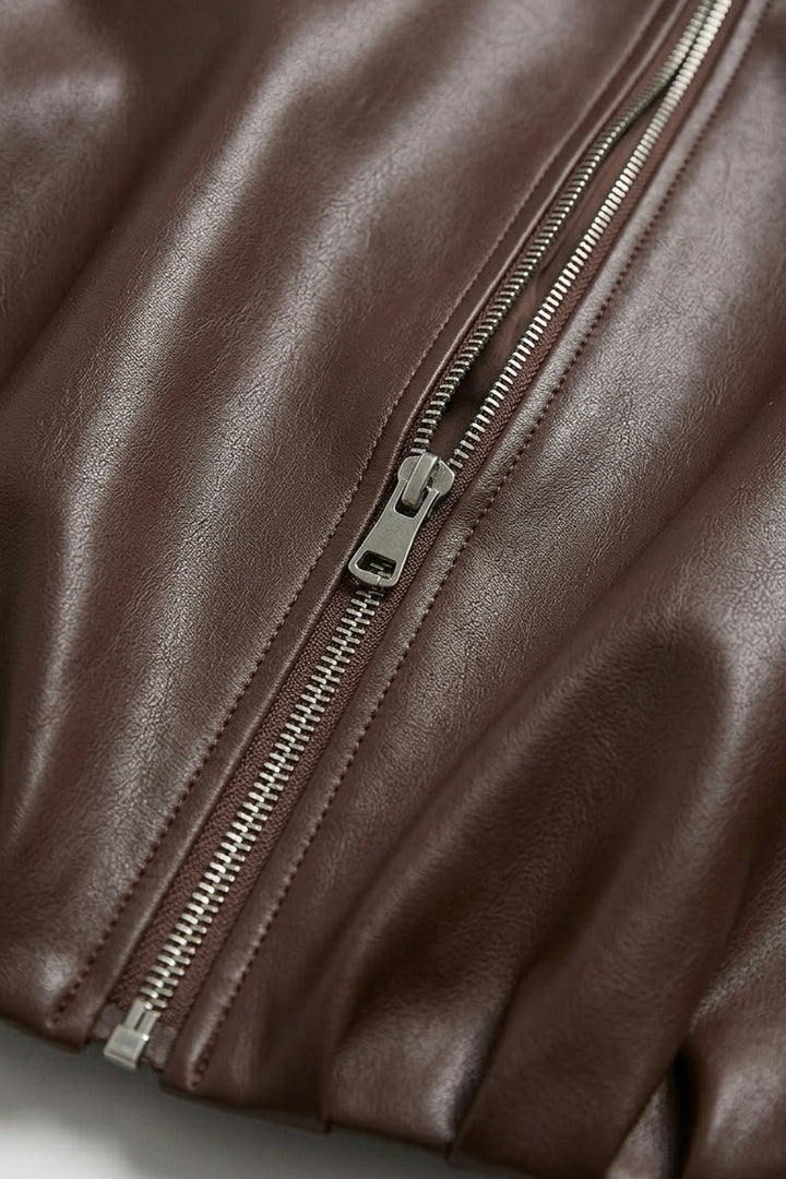 REESE - Detail of leather jacket zipper closure