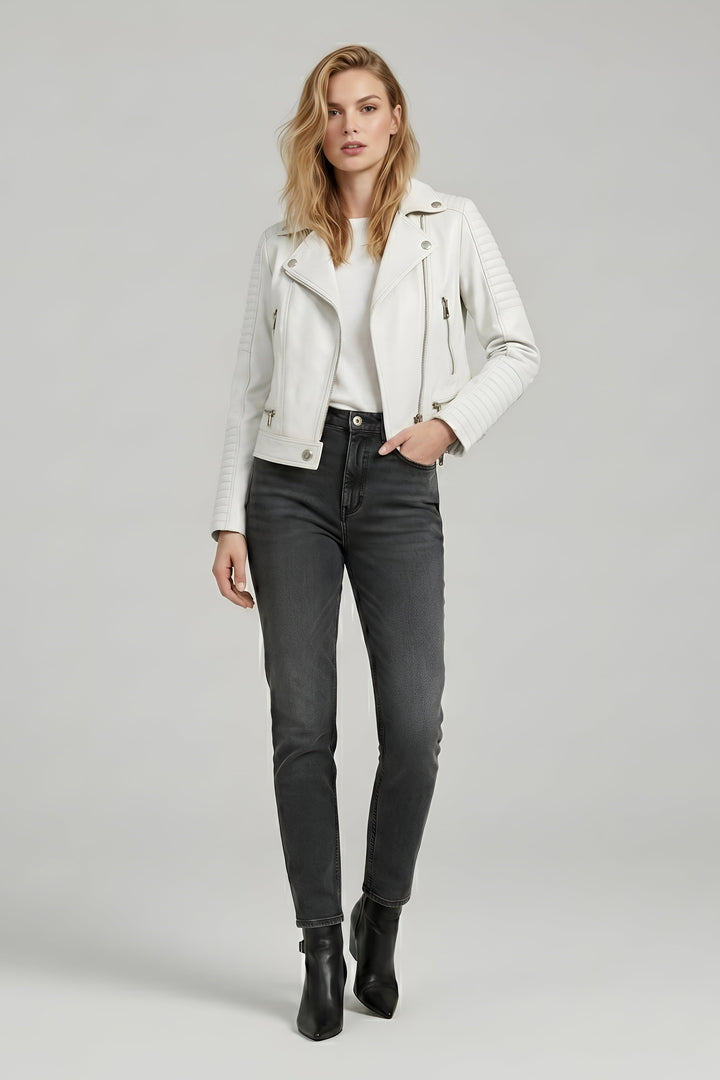 Ryder - Motorcycle Leather - vibrant white, tailored, hand in pocket