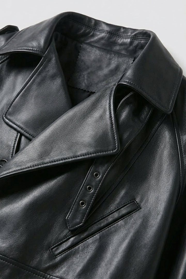 SCARLETT - Black leather jacket, collar detail, lapel