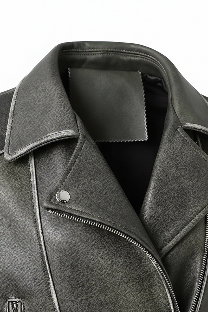 WHITNEY - Close-up of collar and zipper detail, leather texture