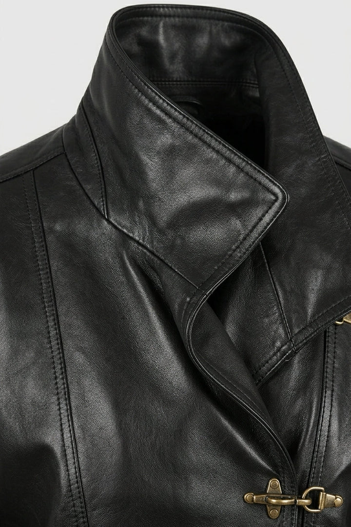 WILLOW - Detail of black leather jacket collar