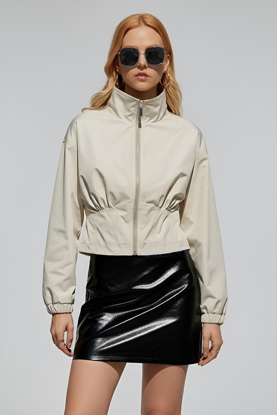 Woman wearing MAELIN Autumn Warm Outwear beige front view outdoors