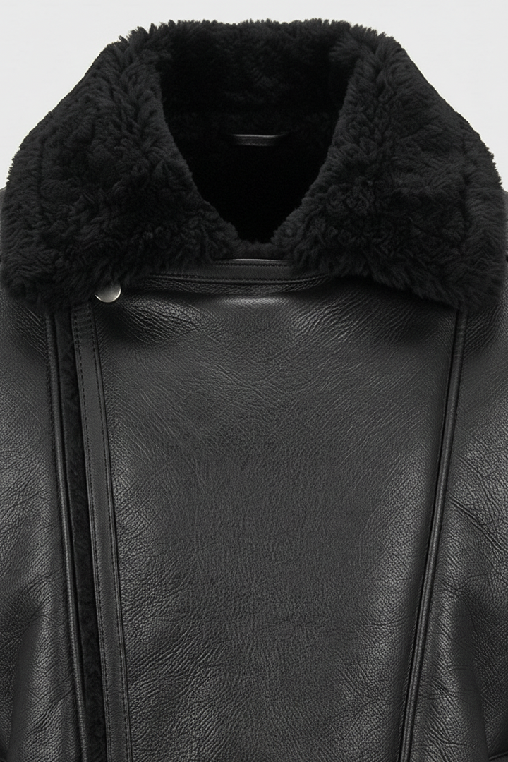 BRIANA - Cropped Shearlin - collar, neckline, sheepskin texture, precise stitching