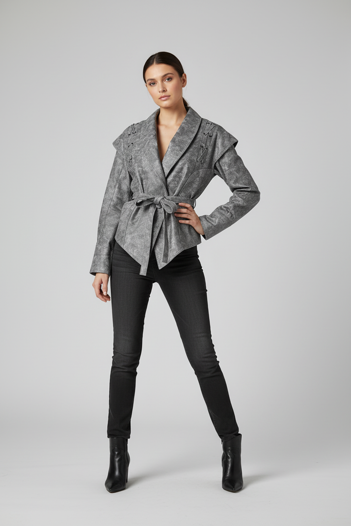 DOROTHY - Distressed Leat - vintage finish, premium leather, studio, elegant