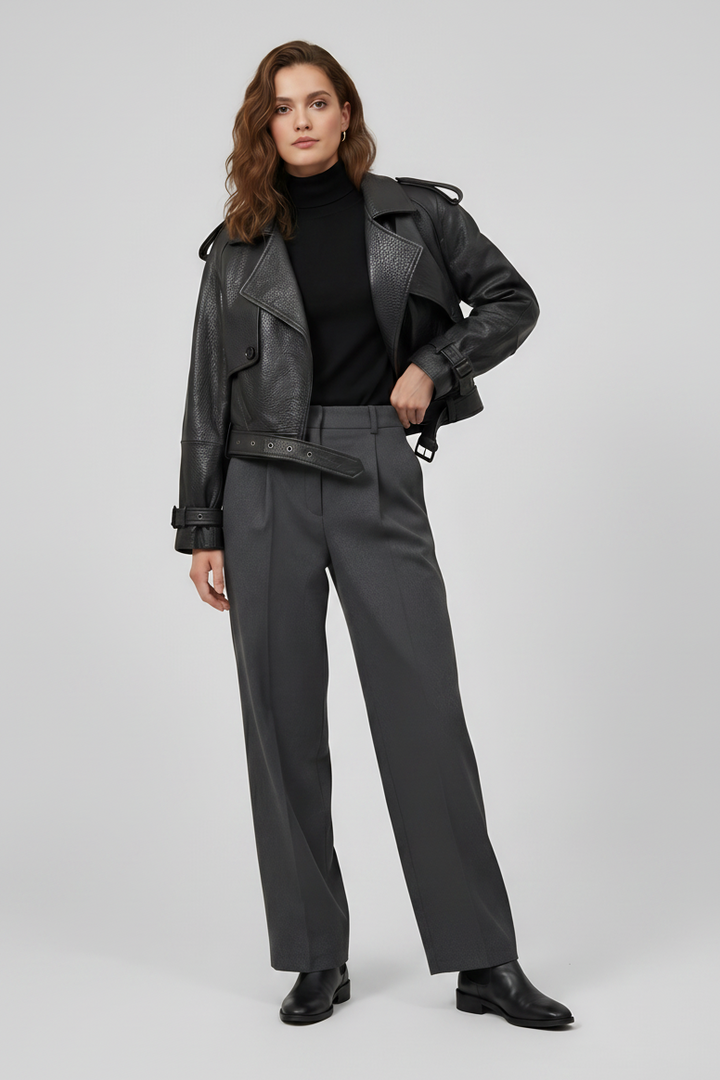GEORGIA - Bubble Leather - premium textured design, relaxed shot