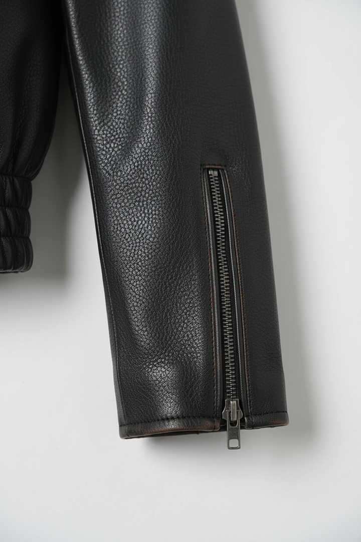 SYLVIE - Authentic Vintag - sleeve cuff fabric texture