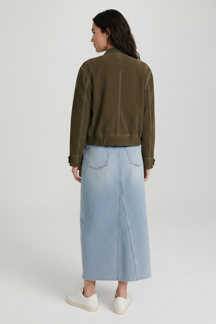 VIVIENNE - Elegant Pocket - minimalist luxury accessory