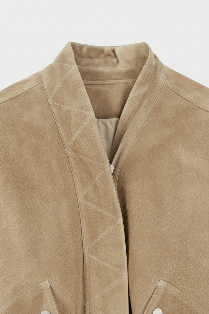 VIVIENNE - Elegant Pocket - tailored collar, luxury fabric, precise stitching